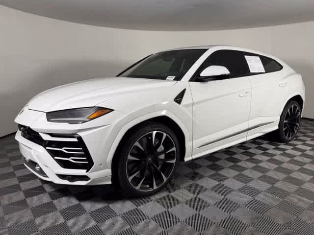 Used 2020 Lamborghini Urus AWD/4WD image 2