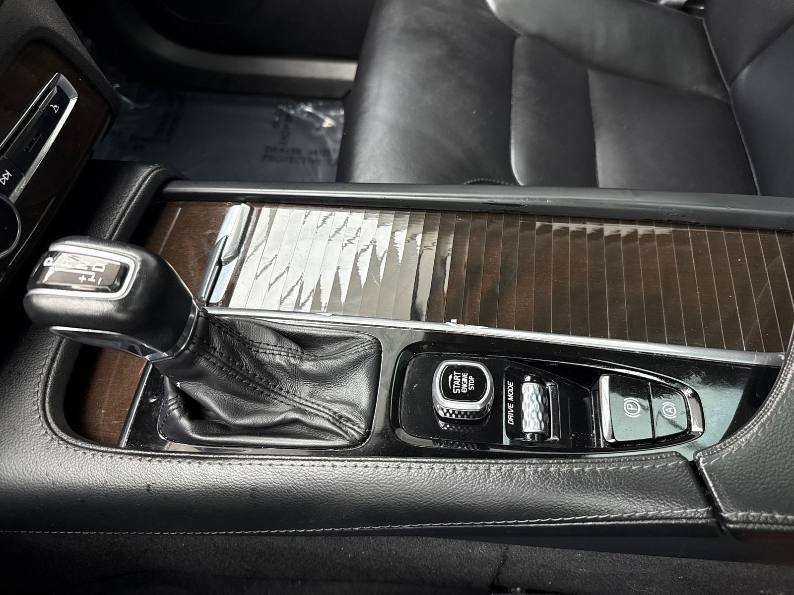 Used 2019 Volvo XC90 T5 Momentum w/ Protection Package Premier FWD image 30