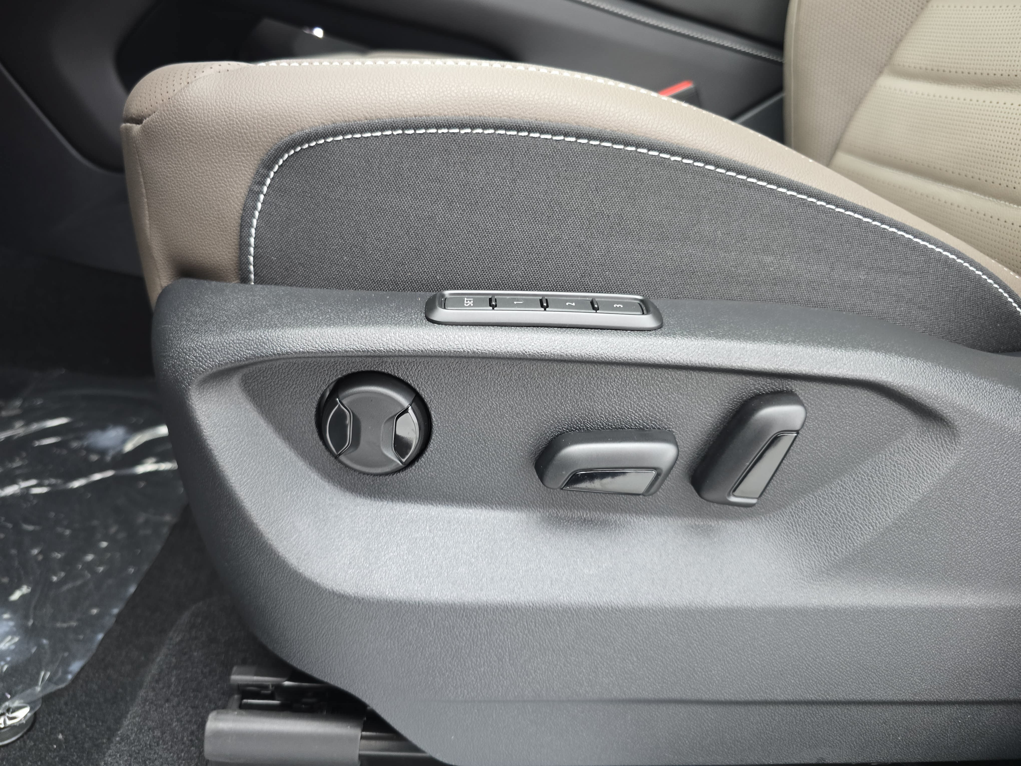 New 2026 Volkswagen Atlas SEL AWD/4WD image 30