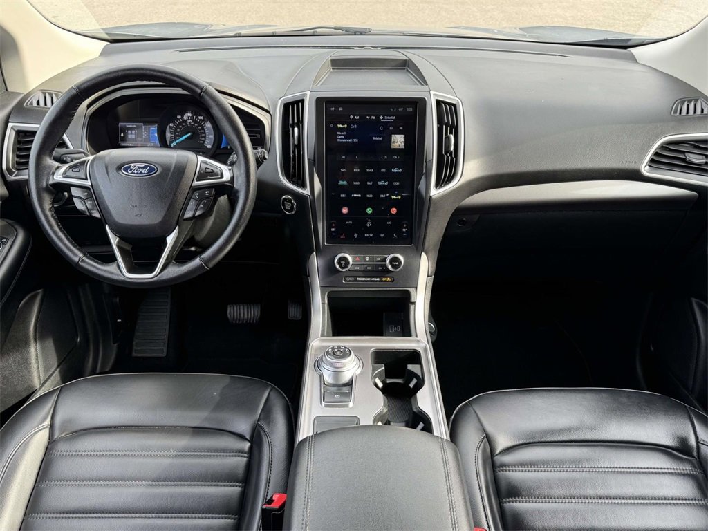 Used 2024 Ford Edge SEL image 2