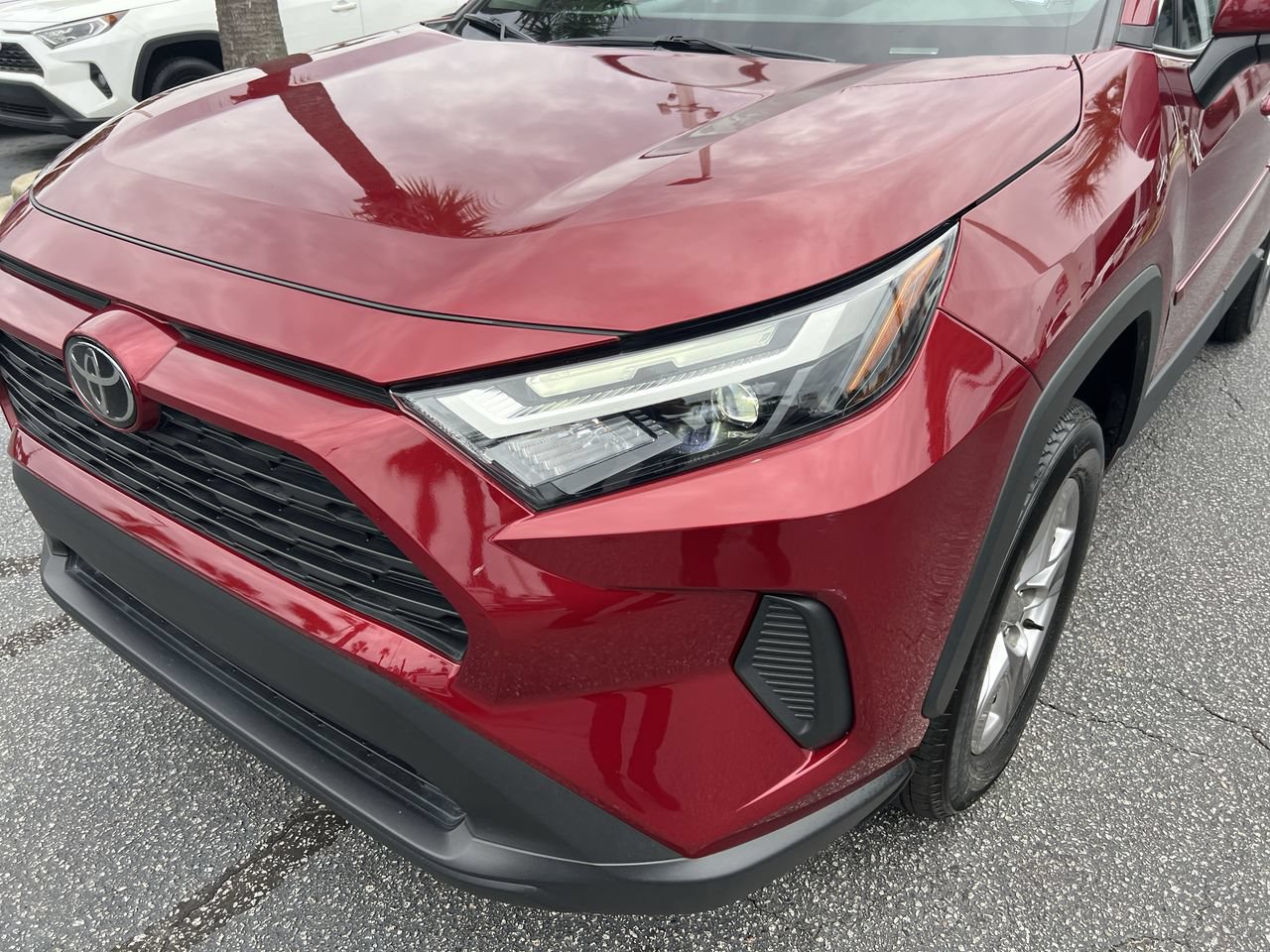 Used 2023 Toyota RAV4 XLE w/ Convenience Package FWD image 6