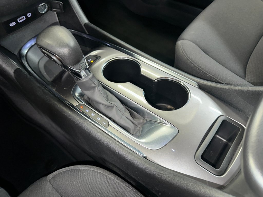 Used 2022 Chevrolet Malibu LS FWD image 14