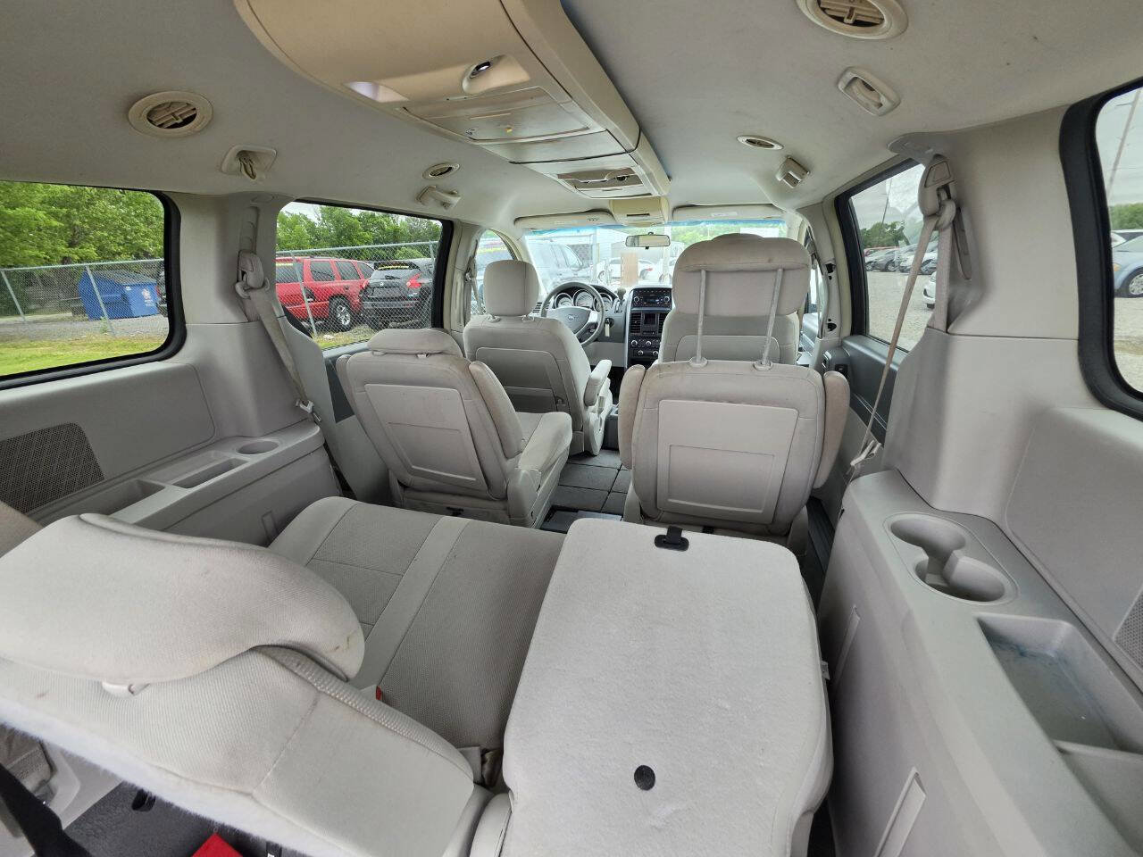 Used 2008 Dodge Grand Caravan SXT FWD image 5