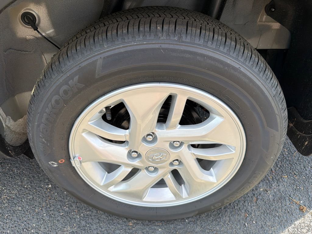 New 2026 Hyundai Venue SE image 19