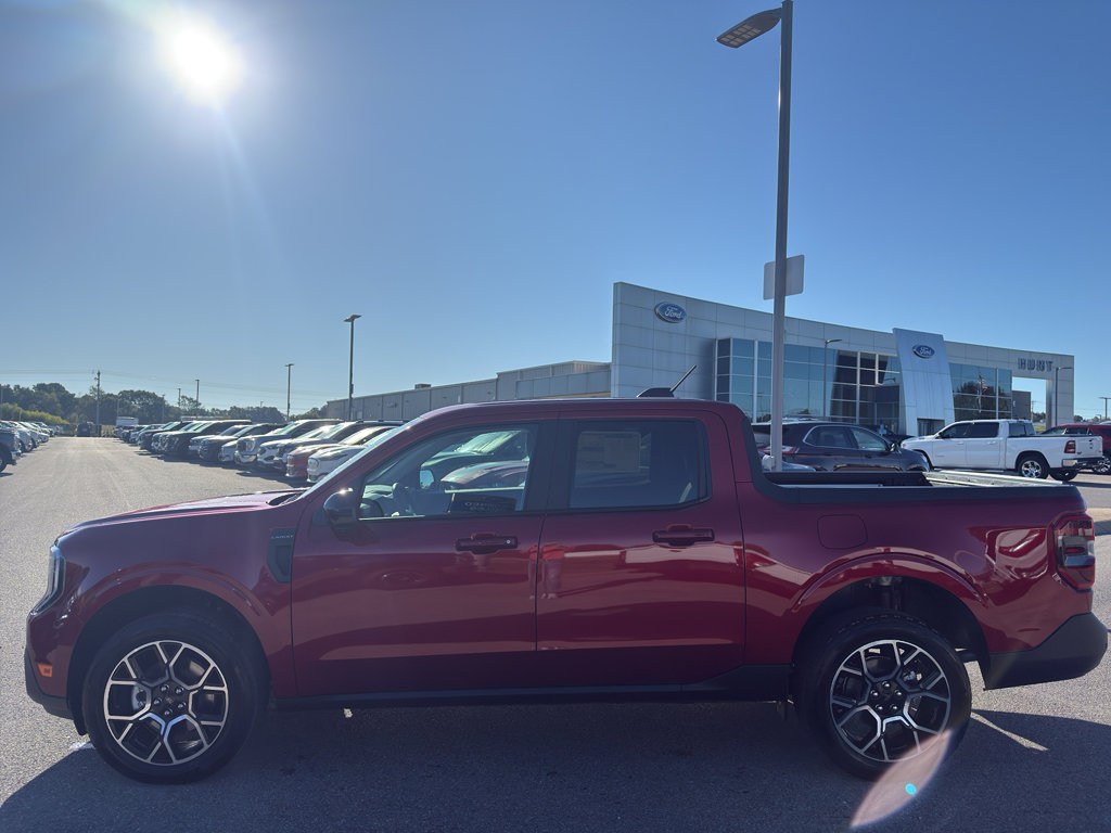New 2025 Ford Maverick Lariat w/ 4K Tow Package image 8