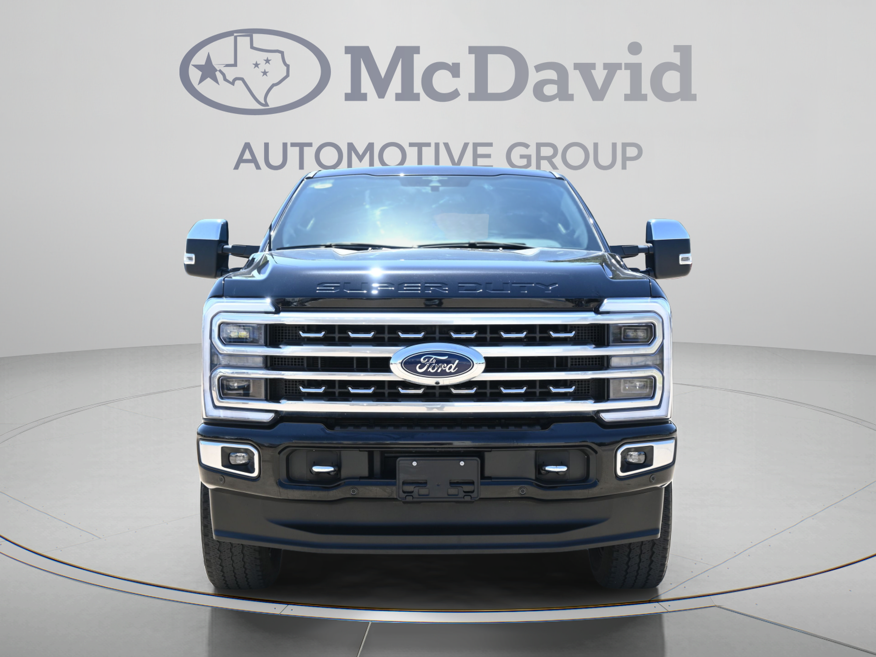 Used 2023 Ford F350 Platinum w/ FX4 Off-Road Package AWD/4WD image 13