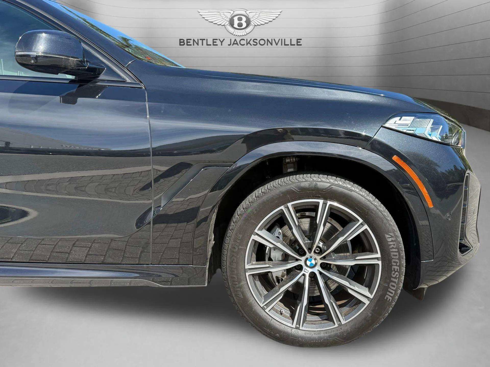 Used 2024 BMW X6 xDrive40i image 6