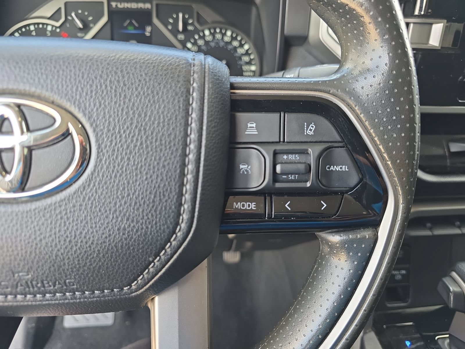 Used 2022 Toyota Tundra SR5 w/ Convenience Package RWD image 17