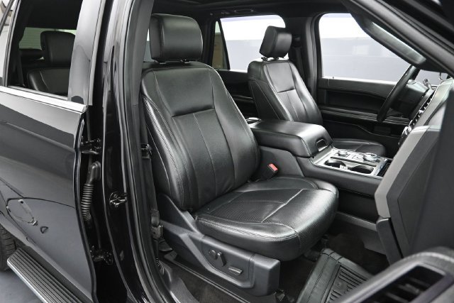 Used 2020 Ford Expedition Max XLT w/ Equipment Group 202A AWD/4WD image 34