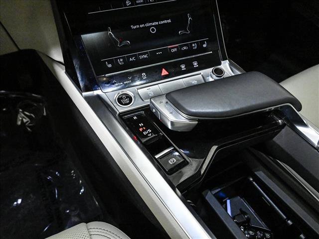 Used 2024 Audi Q8 e-tron Premium Plus AWD/4WD image 12