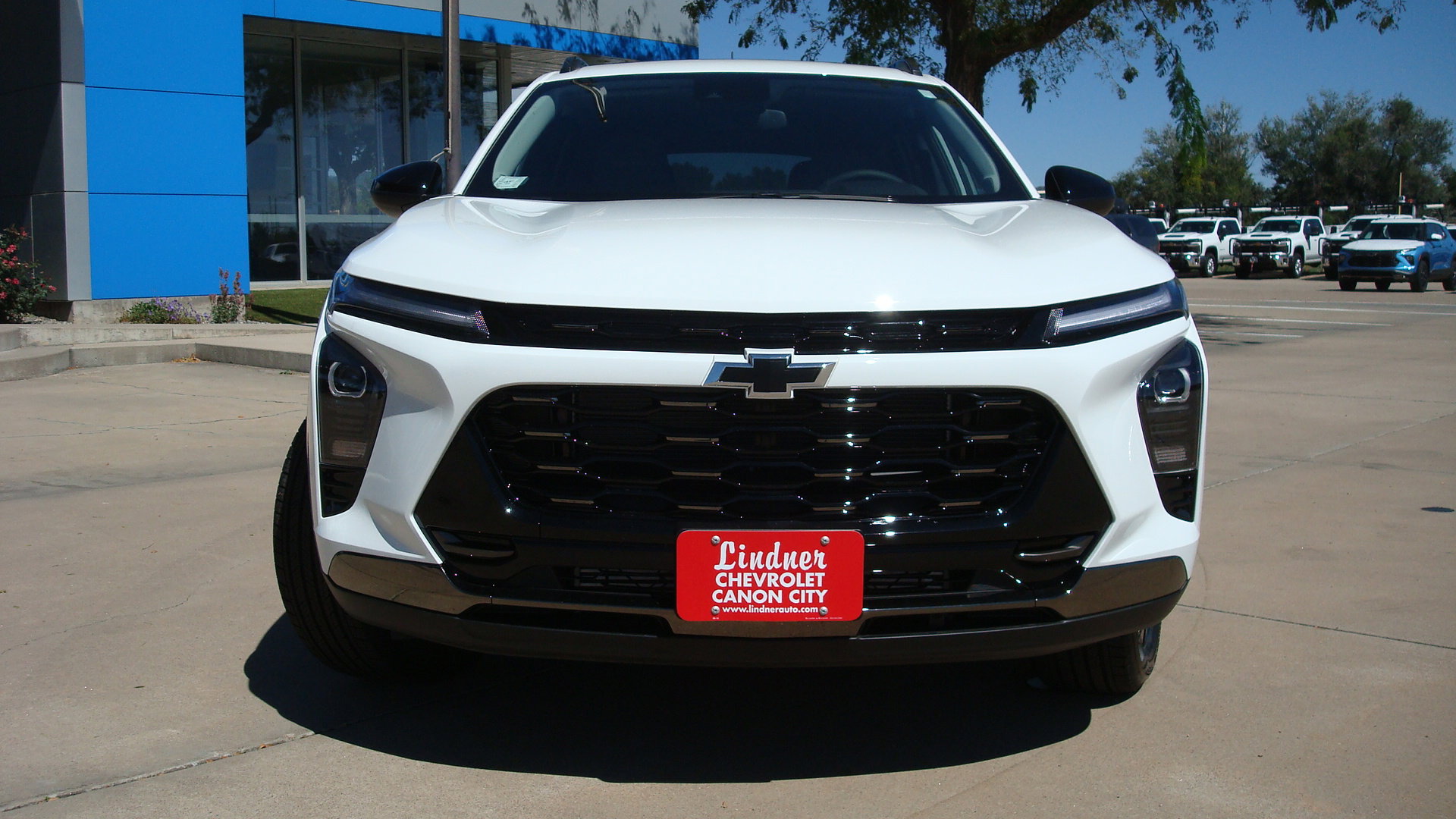 New 2025 Chevrolet Trax ACTIV w/ Sunroof Package image 2