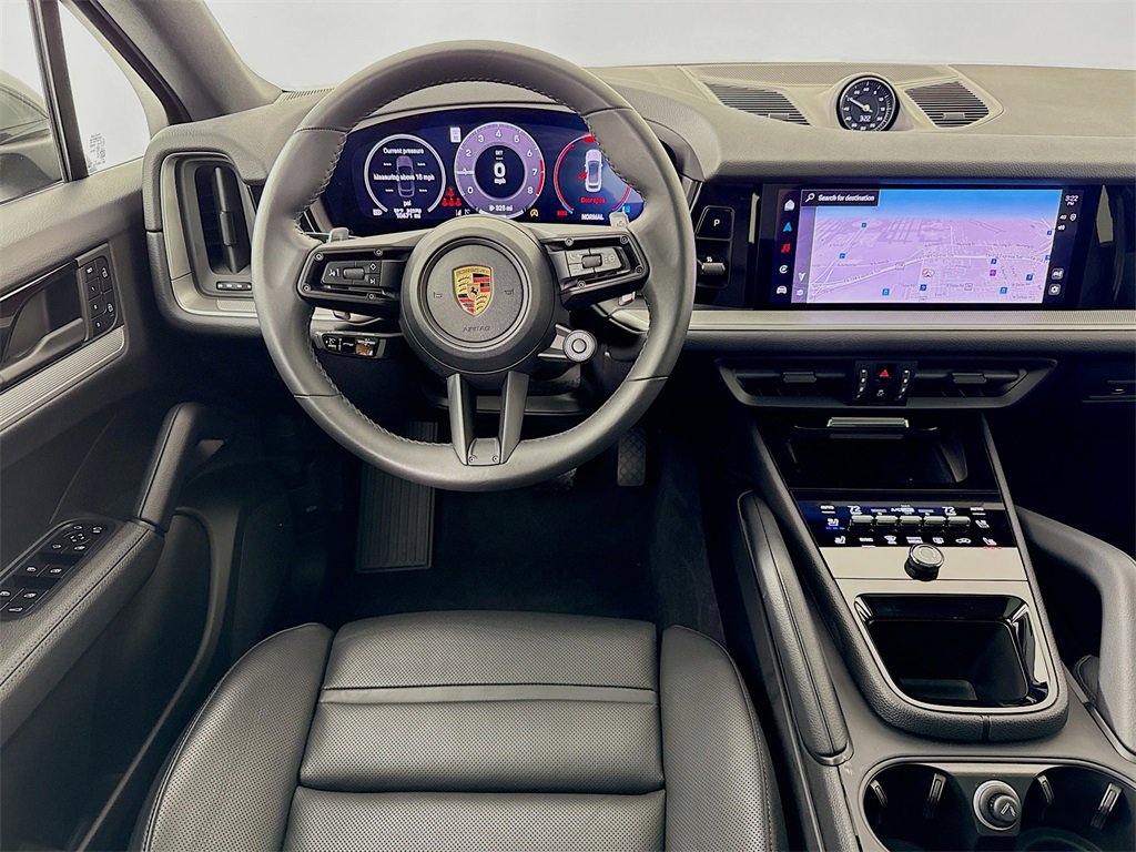 Certified 2025 Porsche Cayenne Coupe image 25