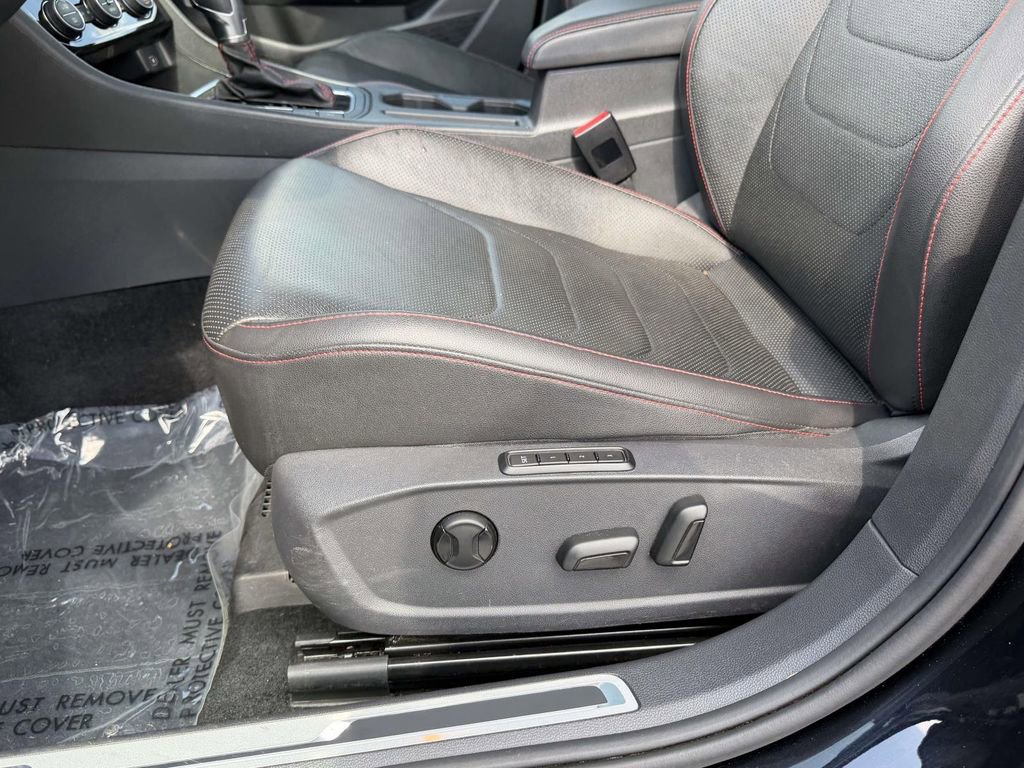 Used 2019 Volkswagen Jetta GLI image 18