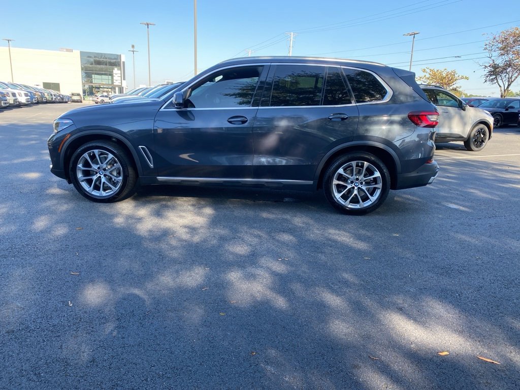 Used 2021 BMW X5 sDrive40i w/ Premium Package image 4