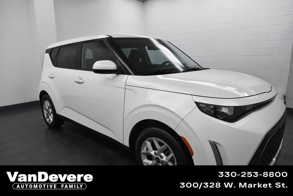Used 2024 Kia Soul LX w/ Option Group 015