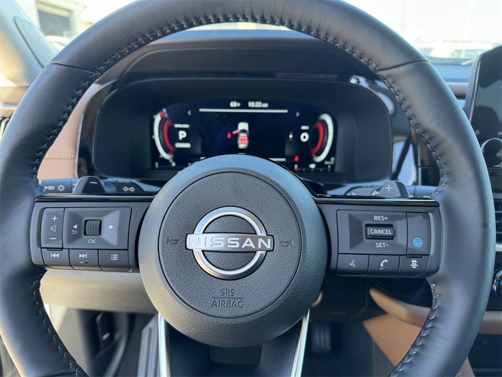 New 2025 Nissan Pathfinder Platinum w/ Cargo Package image 30