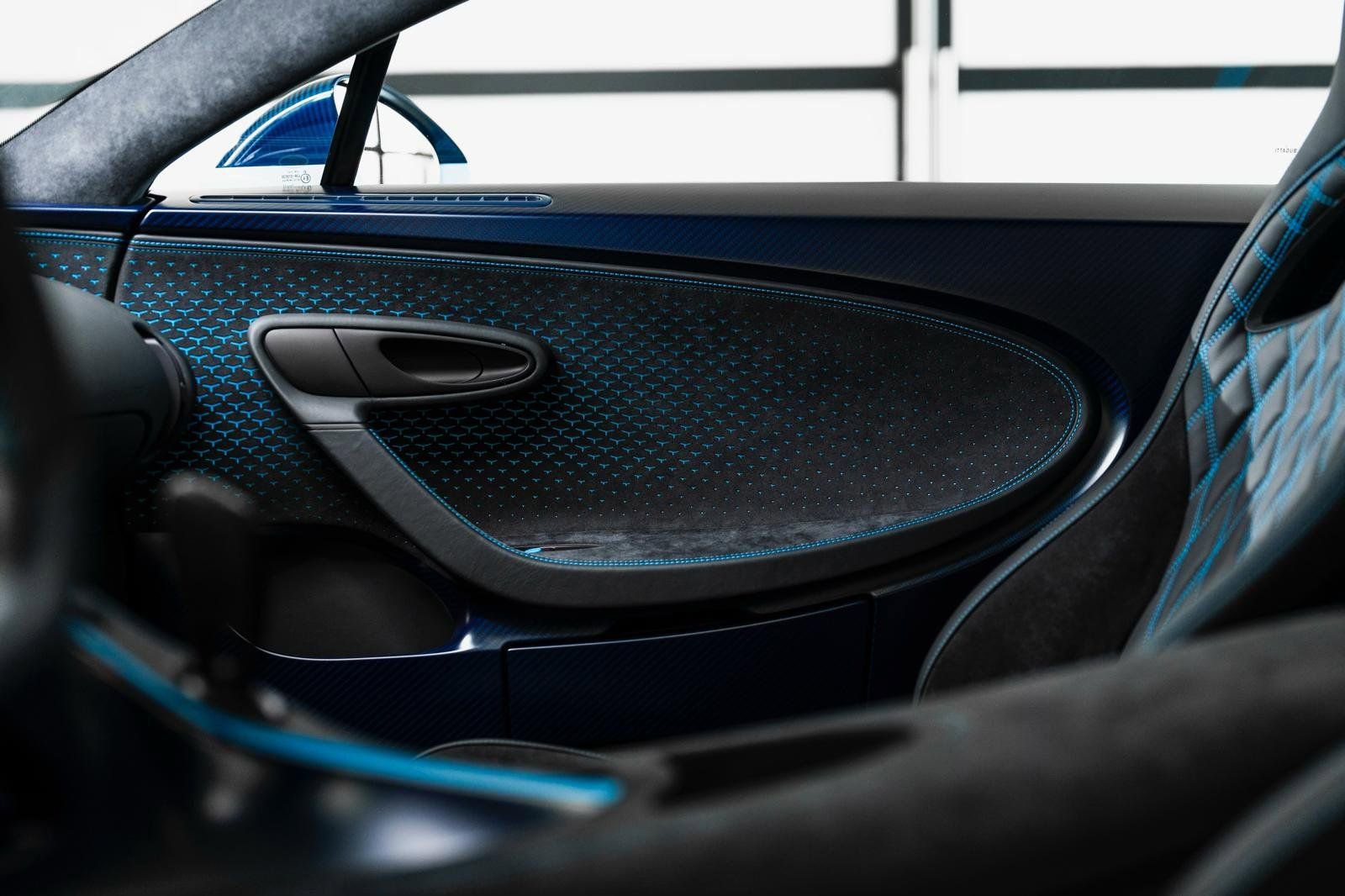 Used 2023 Bugatti Chiron Pur Sport AWD/4WD image 10