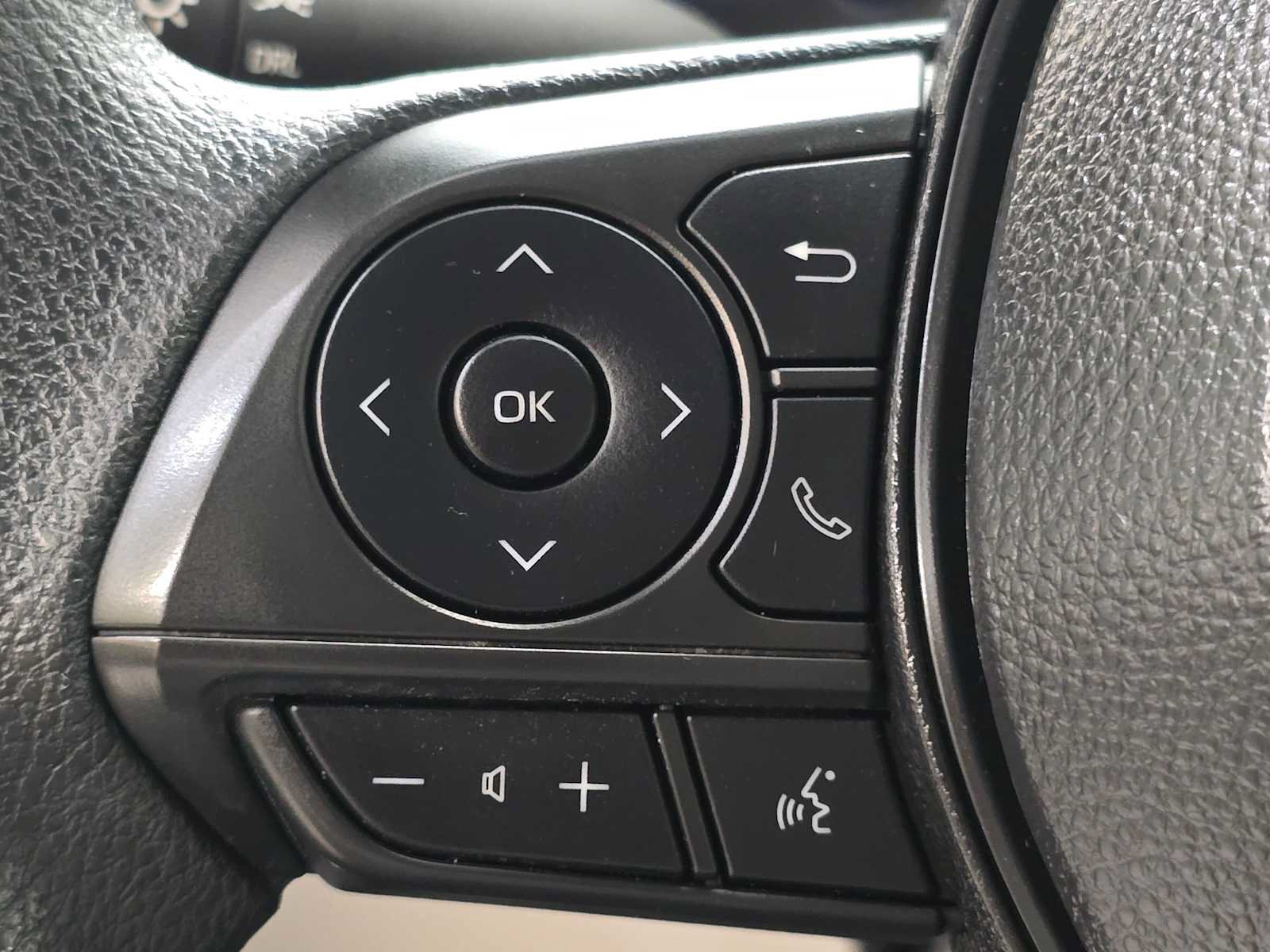 Certified 2025 Toyota Corolla Cross L AWD/4WD image 19