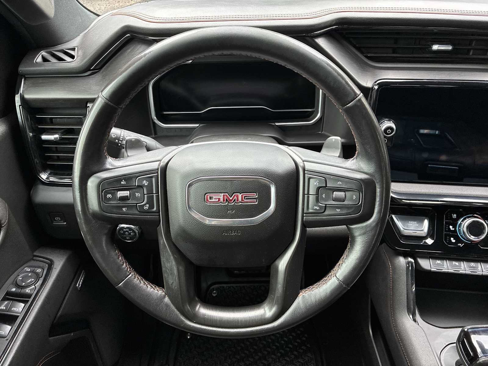 Used 2022 GMC Sierra 1500 AT4 w/ AT4 Premium Package AWD/4WD image 11