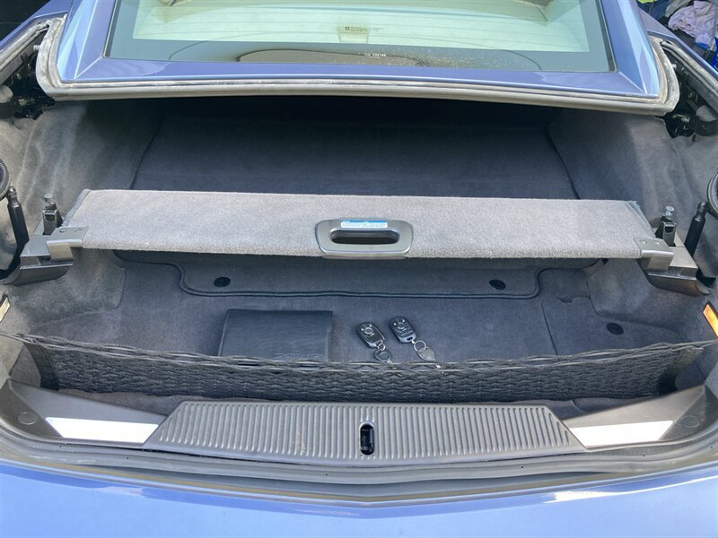 Used 2005 Cadillac XLR RWD image 31