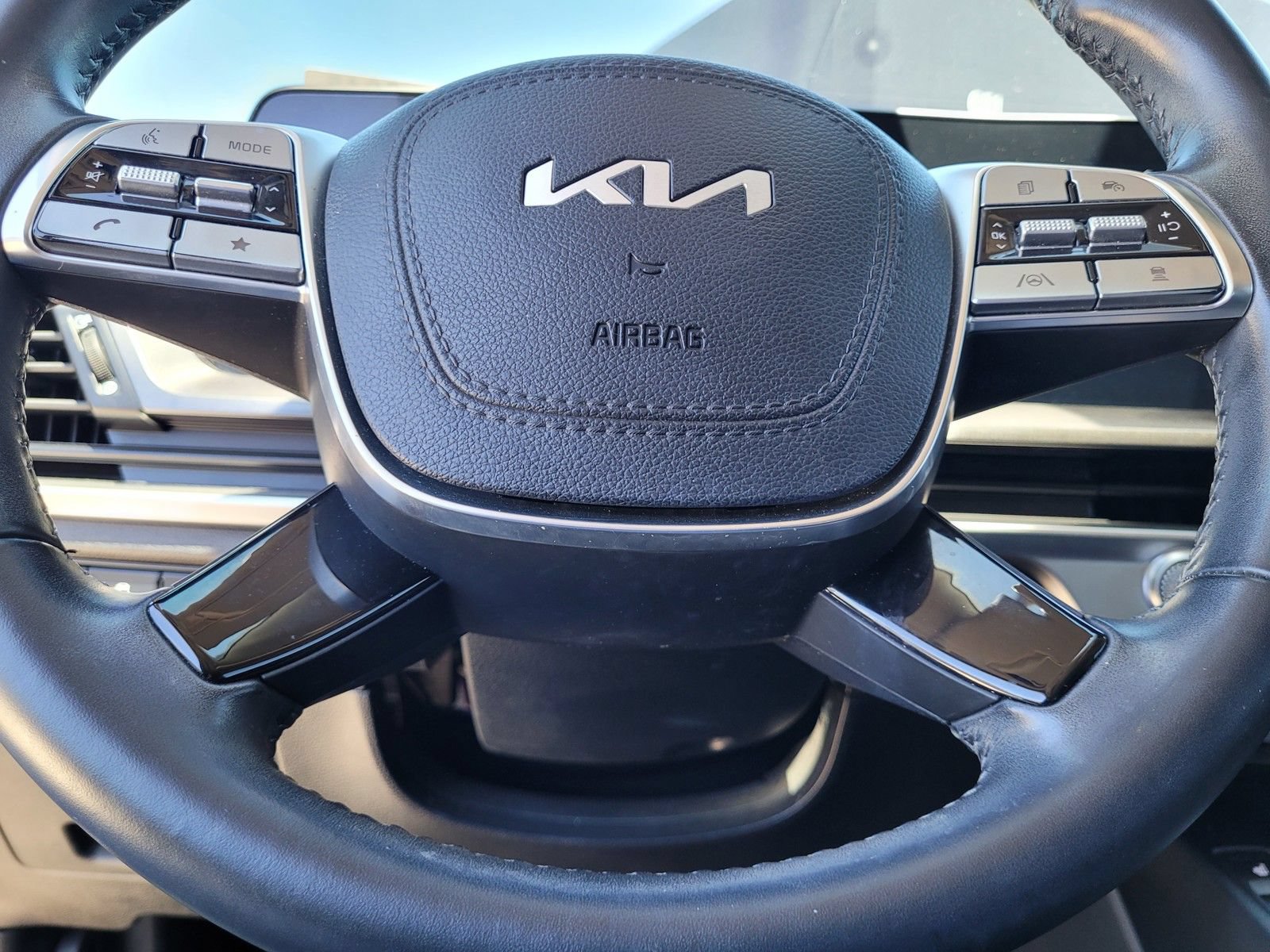 Used 2024 Kia Telluride S w/ S Sunroof Package FWD image 25
