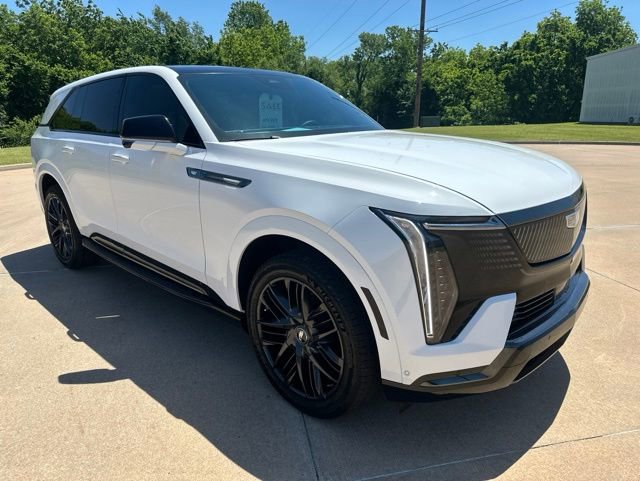 Used 2025 Cadillac Escalade IQ Sport 2 w/ LPO, ONYX Package AWD/4WD image 7