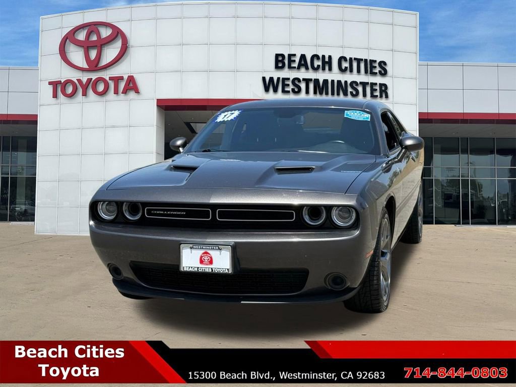 Used 2017 Dodge Challenger SXT w/ Cold Weather Group RWD image 5