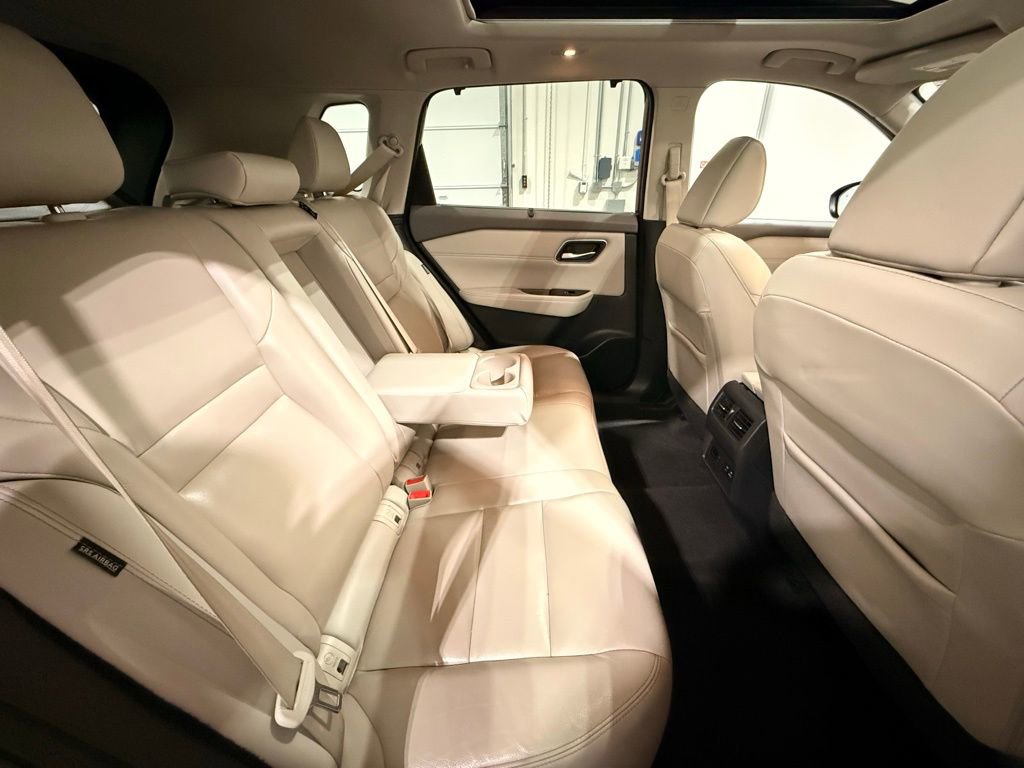 Used 2021 Nissan Rogue SL w/ Premium Package image 31