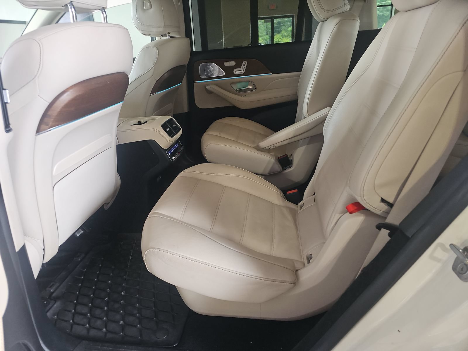 Used 2021 Mercedes-Benz GLS 580 4MATIC image 5