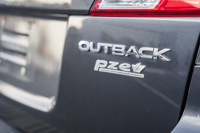 Used 2010 Subaru Outback 2.5i Premium image 7