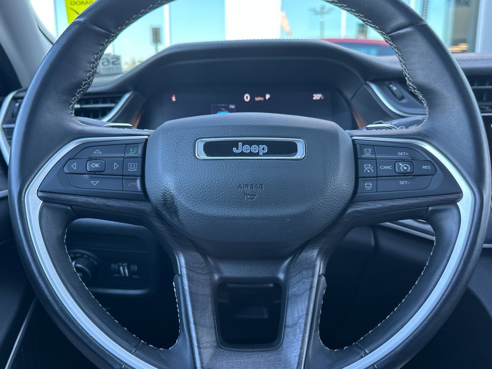 Used 2022 Jeep Grand Cherokee L Limited image 25