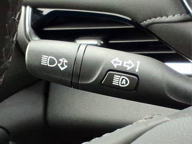 Used 2023 Chevrolet Traverse LT w/ Midnight/Sport Edition AWD/4WD image 28