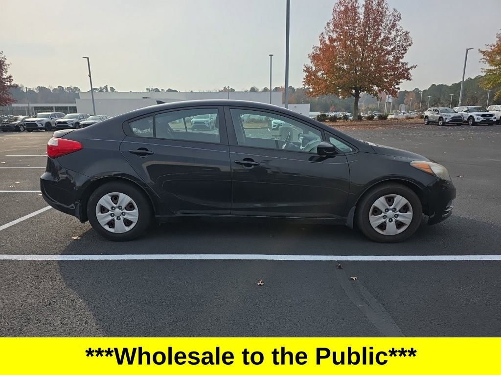 Used 2016 Kia Forte LX image 9