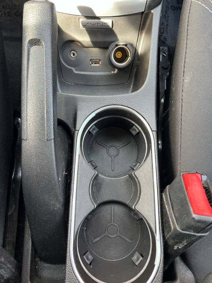 Used 2019 Ford Fiesta SE FWD image 22