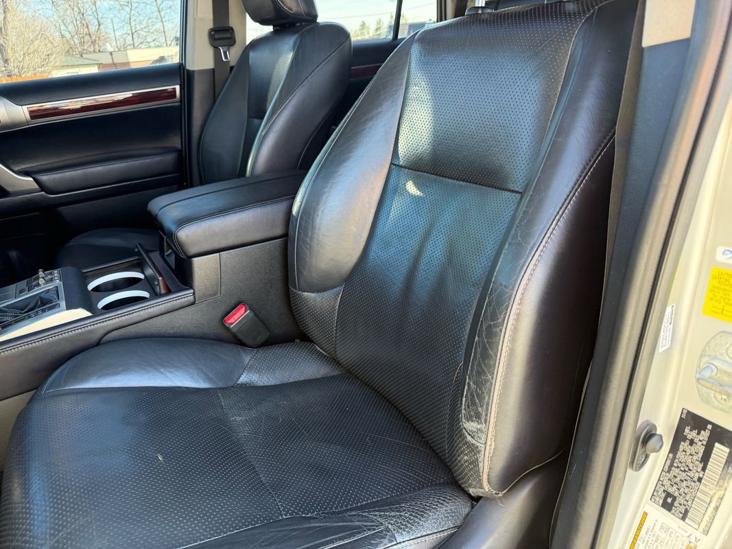 Used 2011 Lexus GX 460 image 24