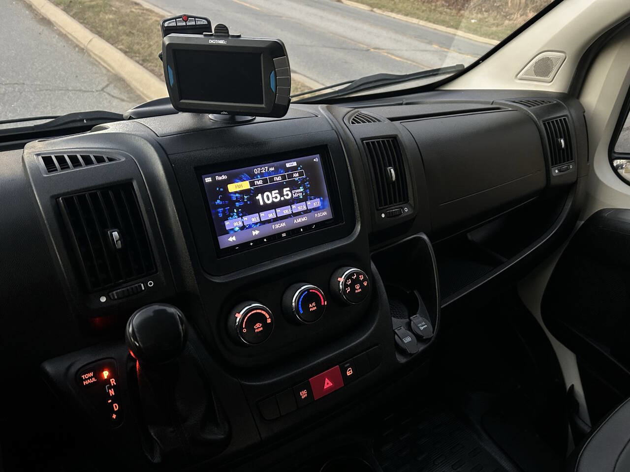 Used 2015 RAM ProMaster 1500 FWD image 31