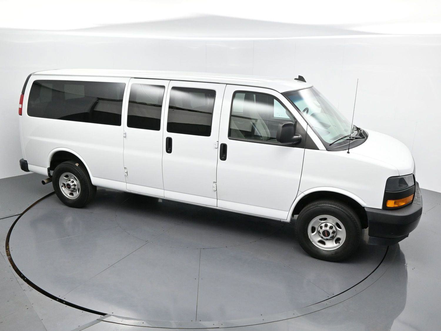 Used 2023 GMC Savana 3500 LS image 32