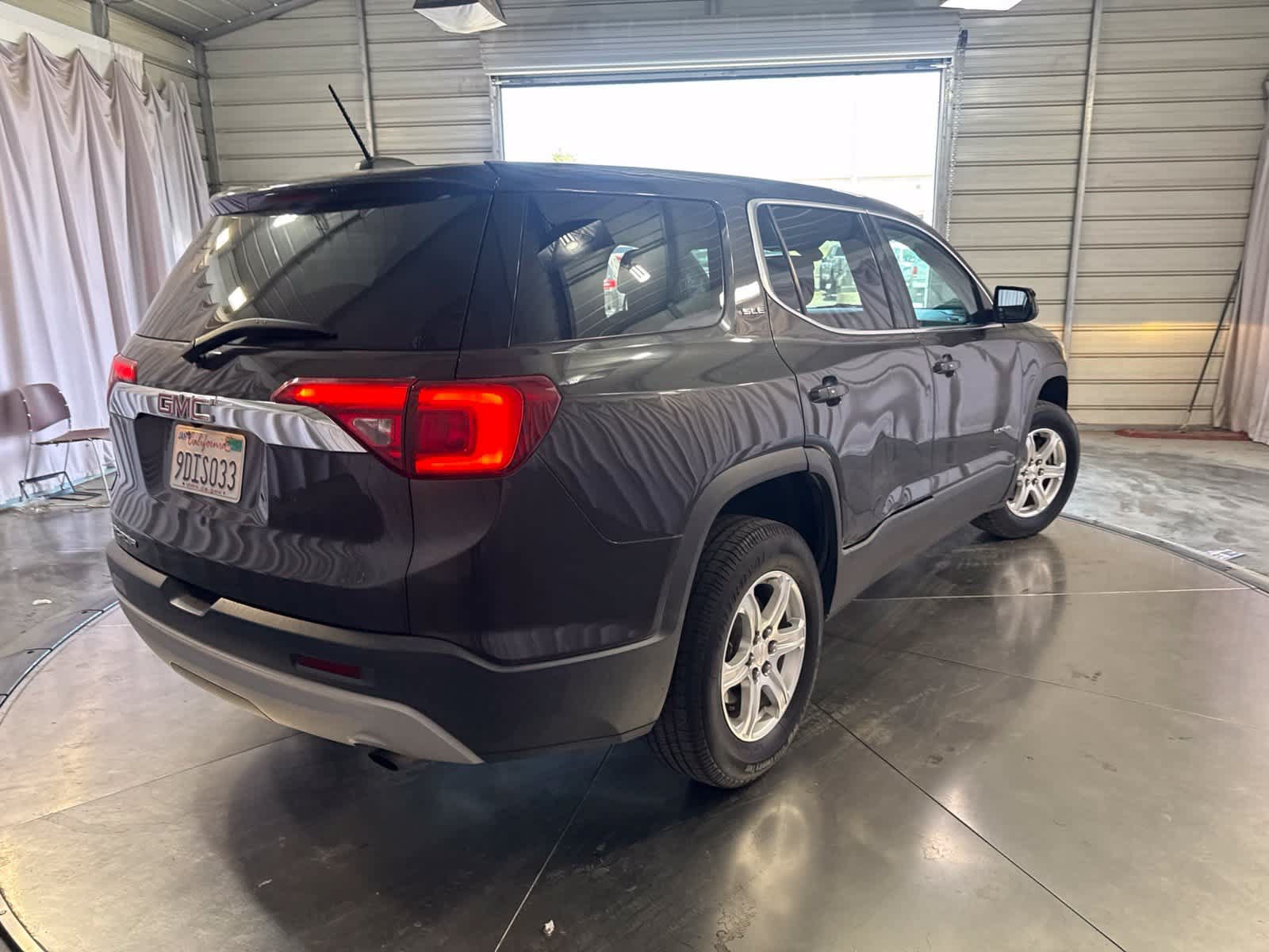 Used 2017 GMC Acadia SLE FWD image 5