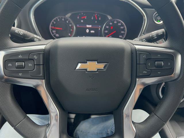 Used 2024 Chevrolet Blazer LT w/ Convenience Package FWD image 17