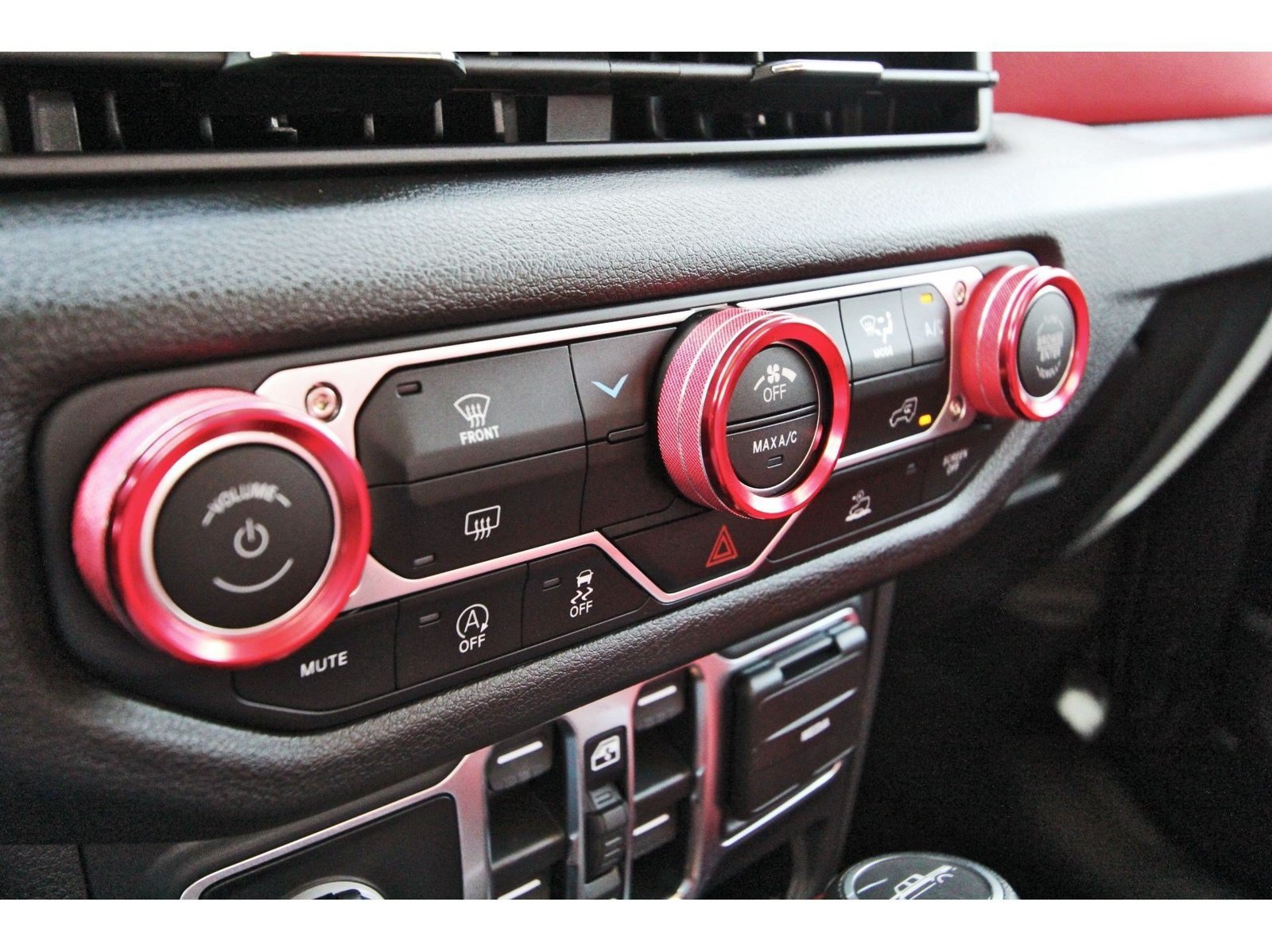 Used 2025 Jeep Gladiator Sport AWD/4WD image 27