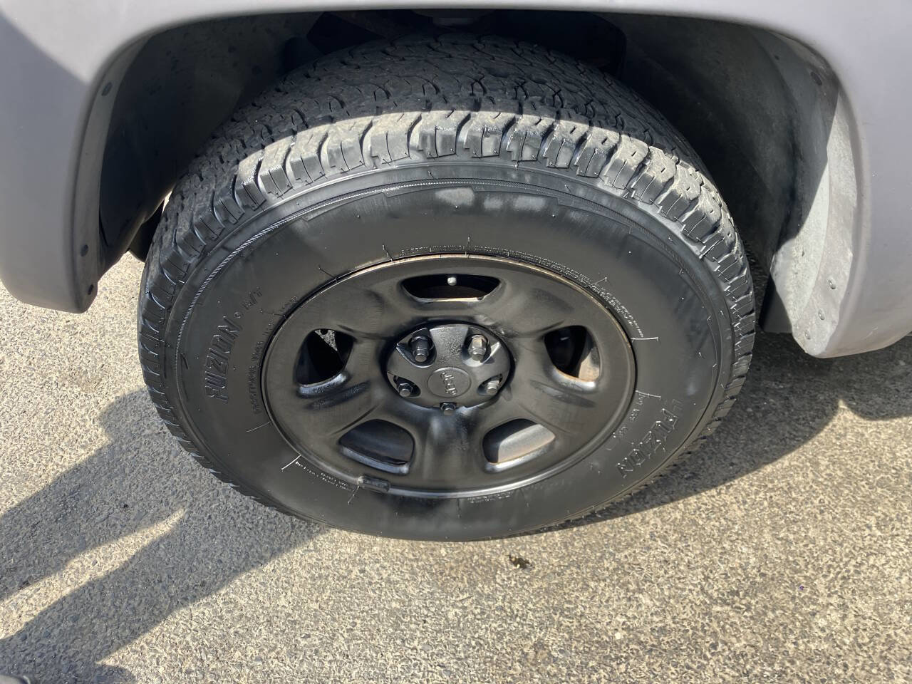 Used 2002 Jeep Liberty Sport image 13