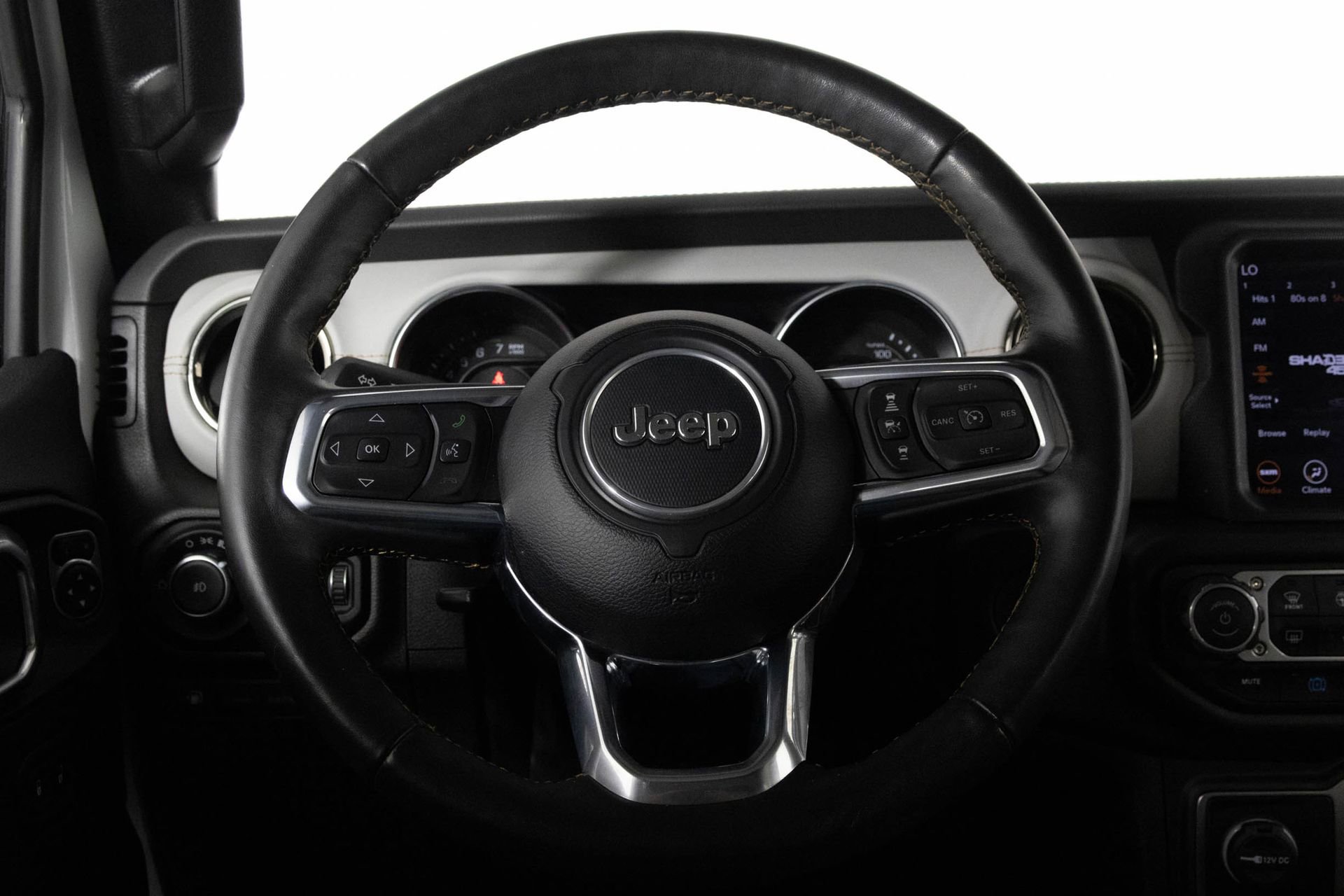 Used 2022 Jeep Wrangler Unlimited Sahara image 30