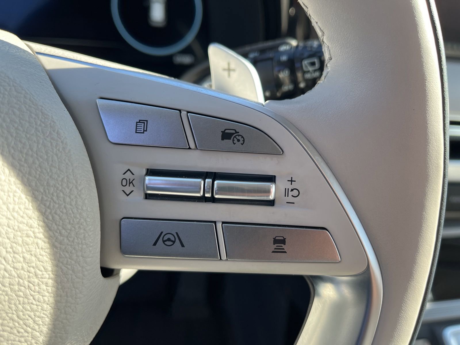 Used 2023 Hyundai Palisade Calligraphy image 35