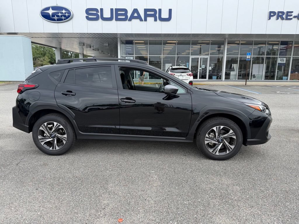 Used 2026 Subaru Crosstrek 2.5i Premium AWD/4WD image 2