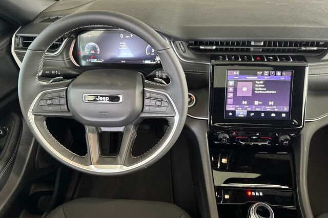 New 2026 Jeep Grand Cherokee Laredo X AWD/4WD image 11
