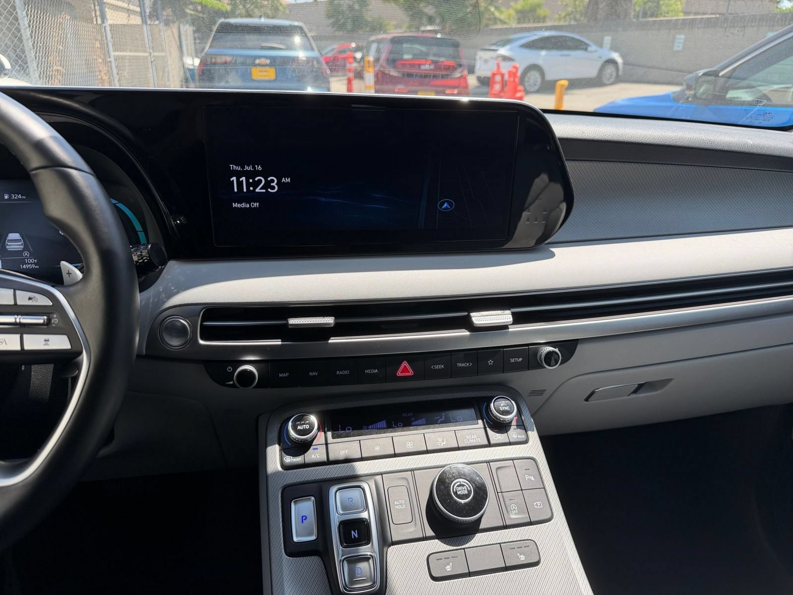 Used 2025 Hyundai Palisade SEL FWD image 17