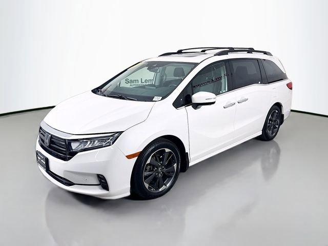 Used 2022 Honda Odyssey Elite image 3