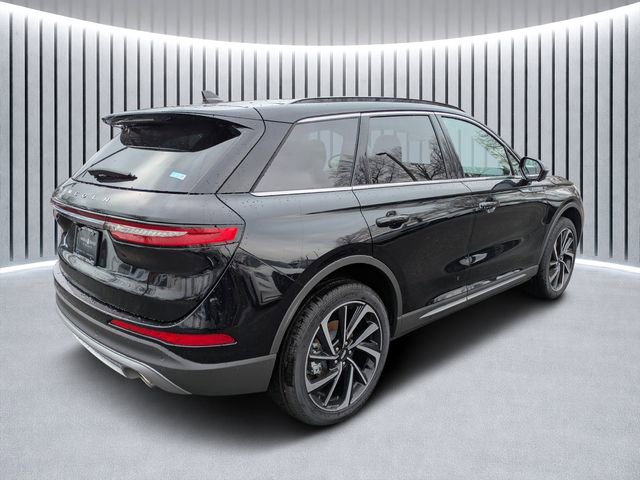 New 2026 Lincoln Corsair Reserve image 3