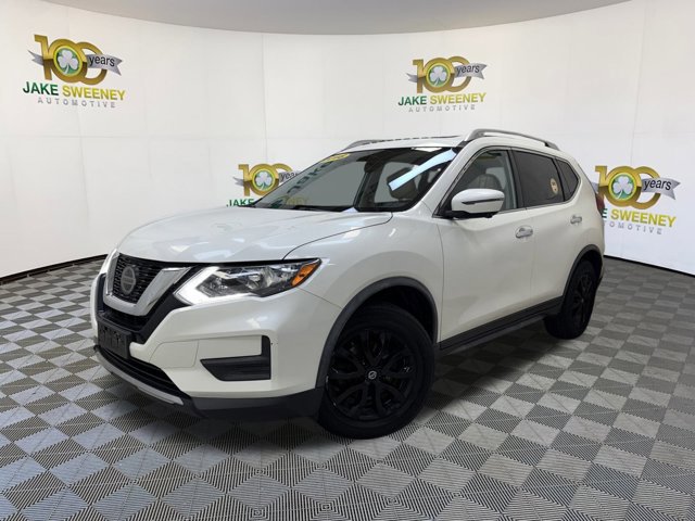 Used 2018 Nissan Rogue SV w/ Sun & Sound Touring Package image 4