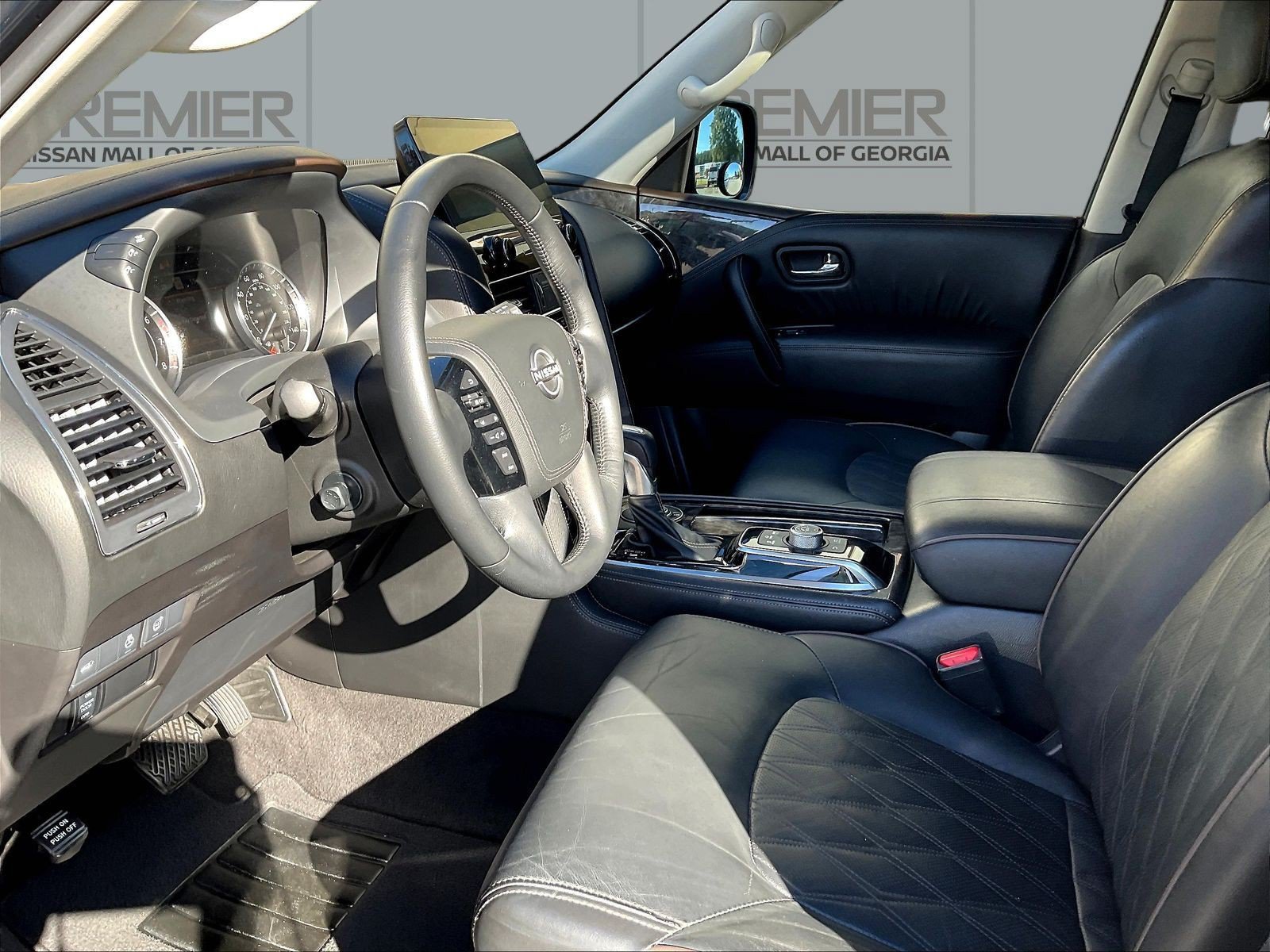 Certified 2022 Nissan Armada Platinum w/ Captain's Chairs Package RWD image 19